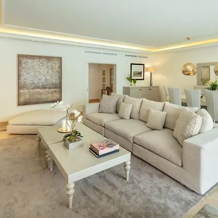 Apartment El Embrujo Puerto Banus 4 Bed Apt Walk To Beach! Marbella