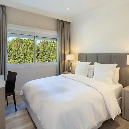 El Embrujo Puerto Banus 4 Bed Apt Walk To Beach! Apartment *