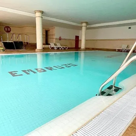 Apartment El Embrujo Puerto Banus 4 Bed Apt Walk To Beach!