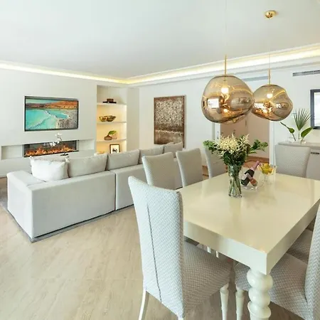 El Embrujo Puerto Banus 4 Bed Apt Walk To Beach! * Marbella